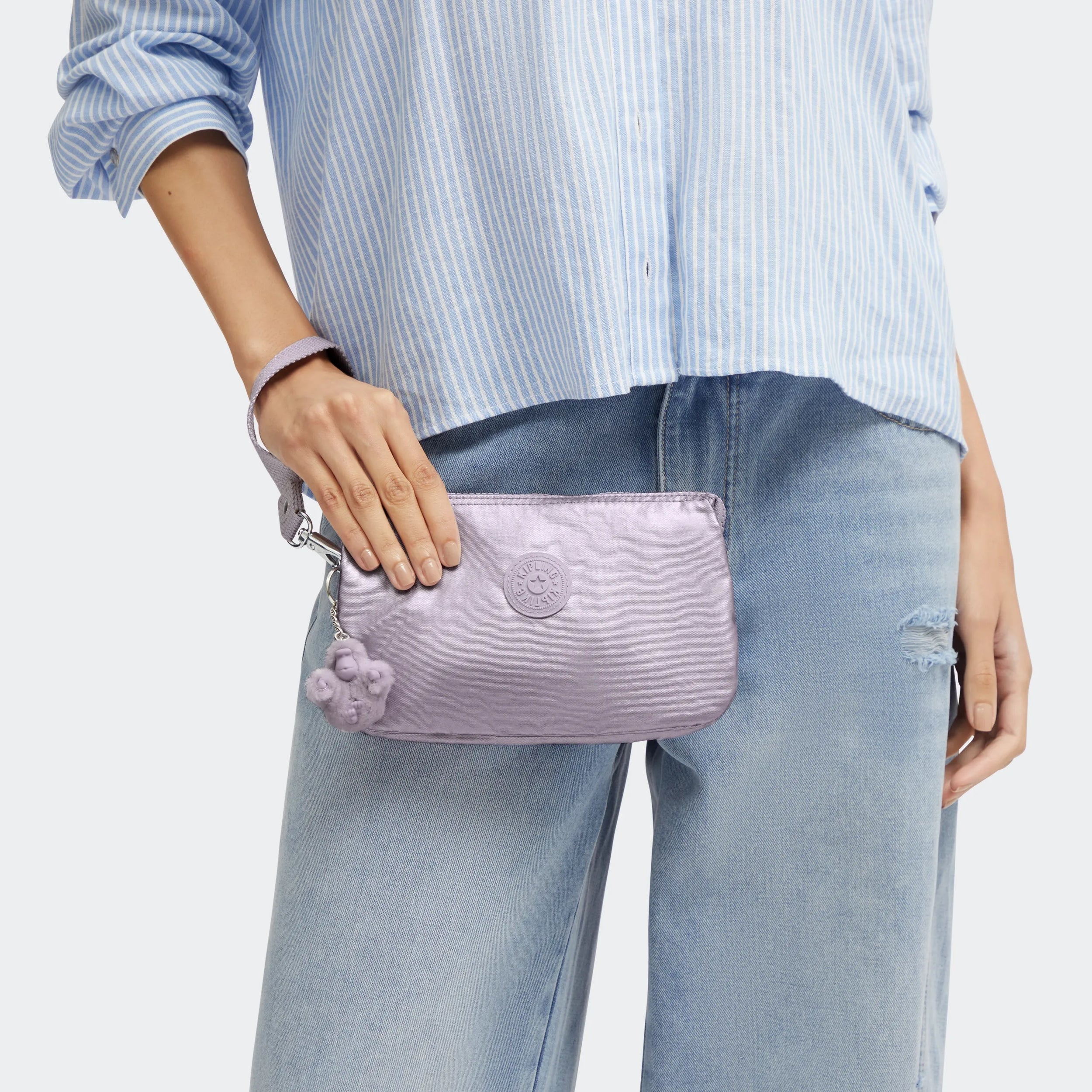 Creativity Extra Large Metallic Wristlet - 图片 2